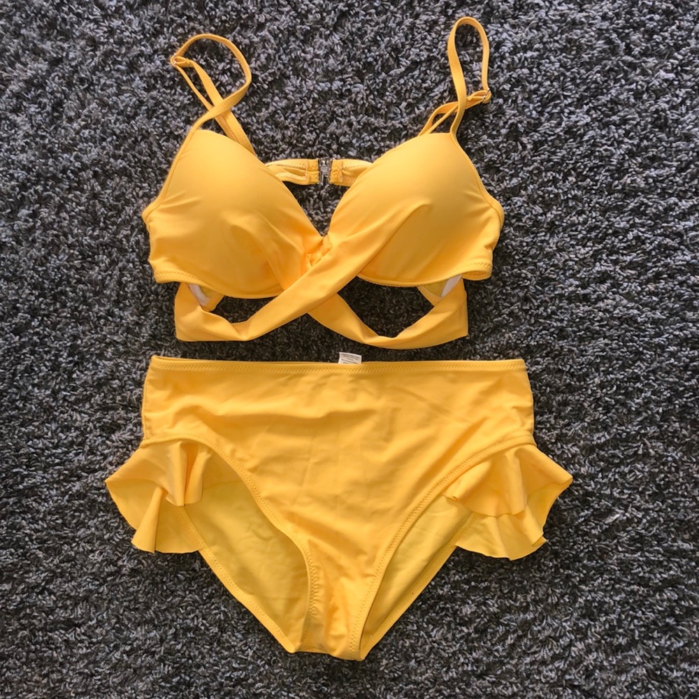 Shein Size medium two piece. Very good condition.